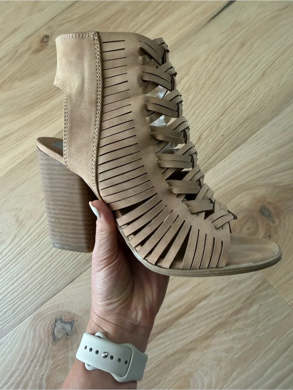 Dolce Vita Tan Woven Cutout Zipper-Up Heels 7.5